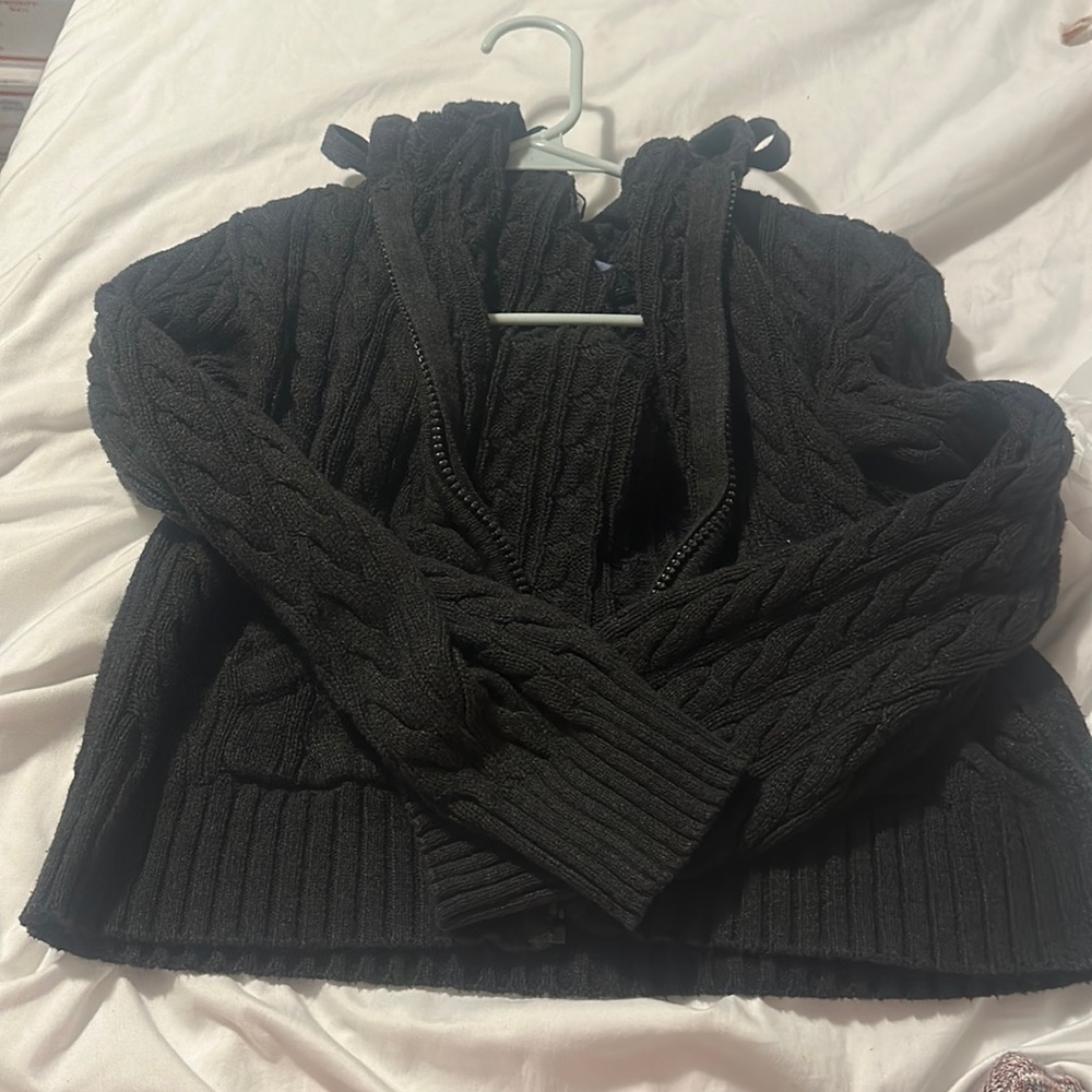 American Eagle crop knit hoodie